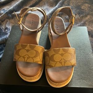 Coach talulah signature sandal 7.5